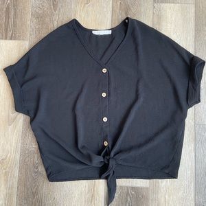 She loves me knot top